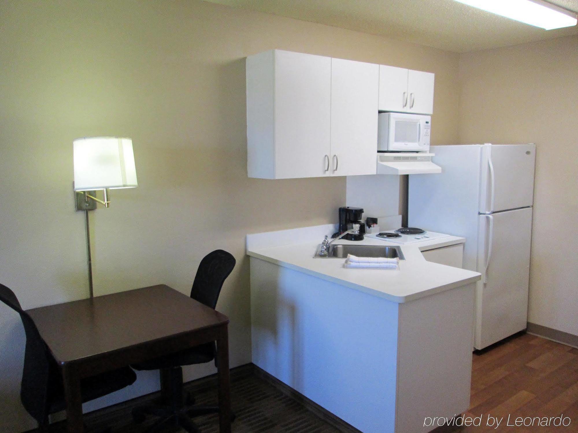 Extended America Select - Dallas - 2*