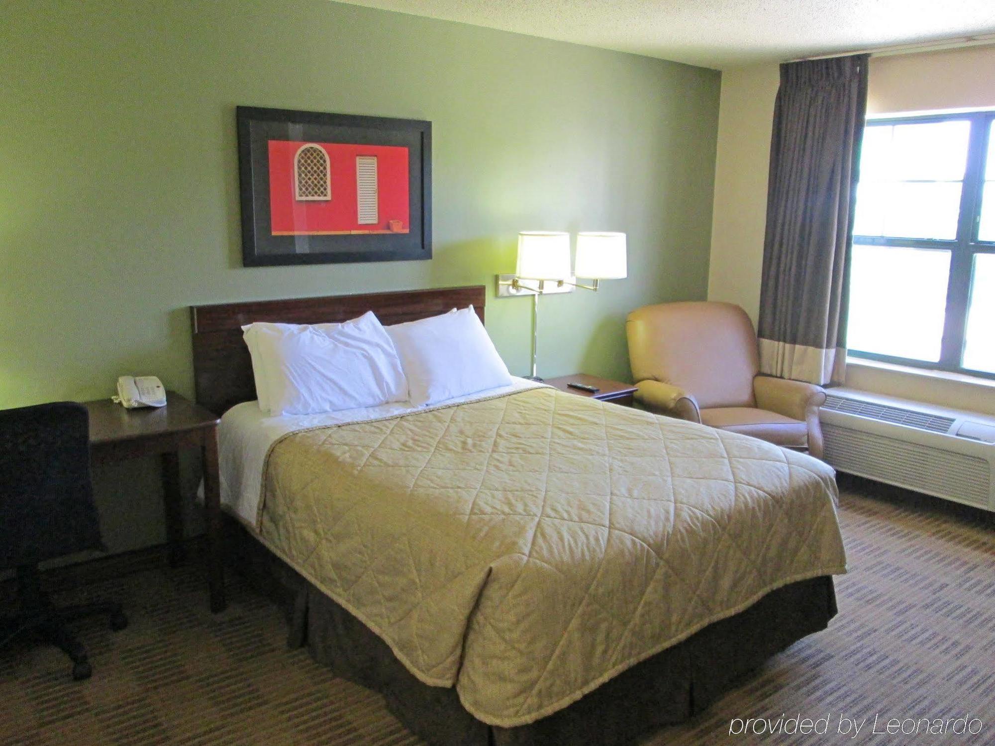 Extended America Select - Dallas - 2*